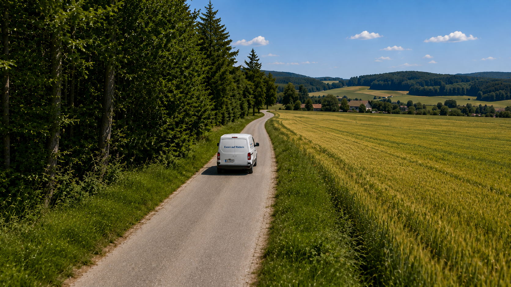Zustellfahrzeug auf einer ländlichen Straße